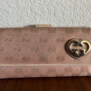 Gucci Pink Monogram Lovely Heart Wallet with Heart Detail
